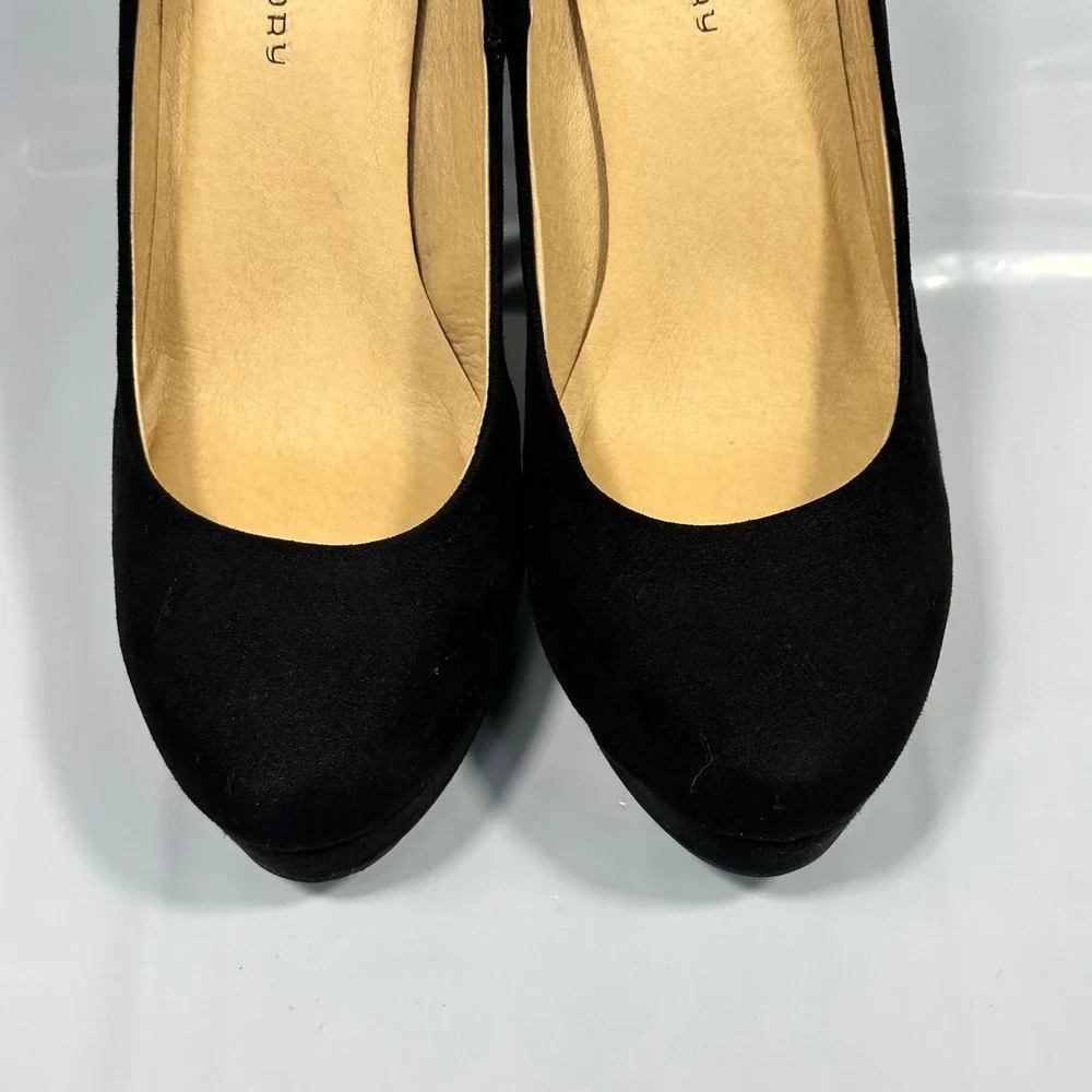 CL by Laundry Platform Pumps Women 9 Black Suede Round Toe Stiletto Excellent